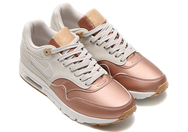 Nike Wmns Air Max 1 Ultra Metallic Toes Bone Metallic Red Bronze