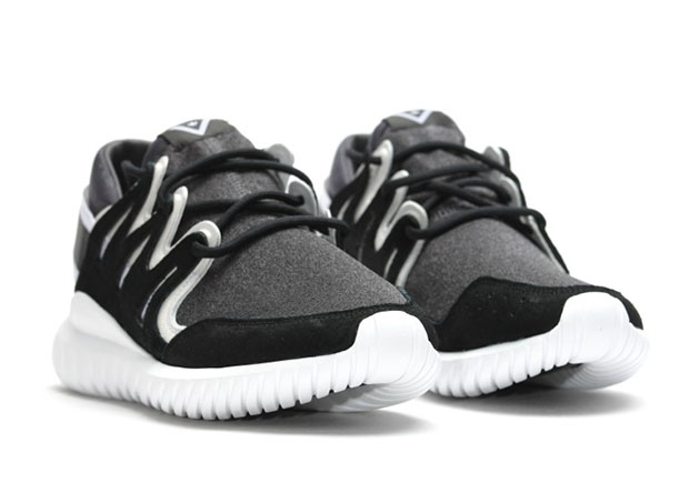 White Mountaineering Tubular Nova Black 3