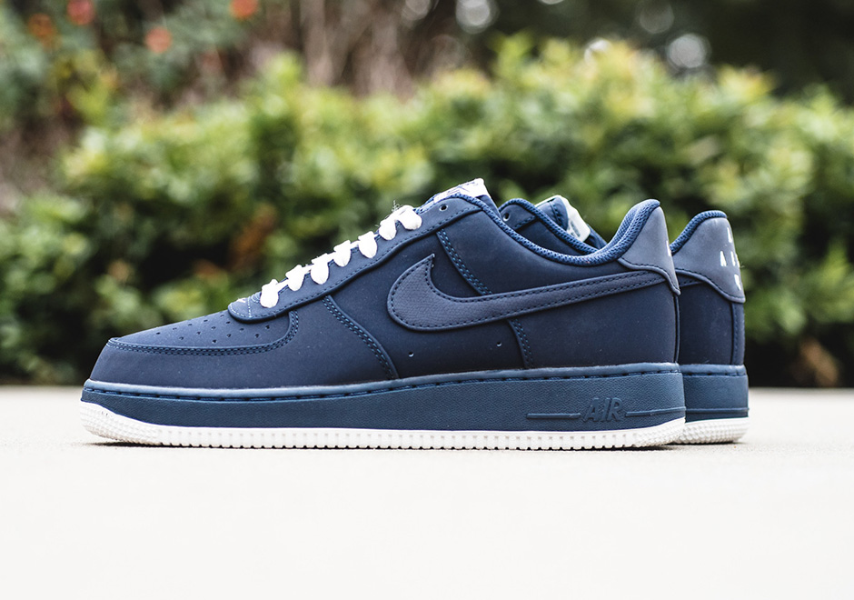 Air Force 1 Obsidian Sail 820266 403 2