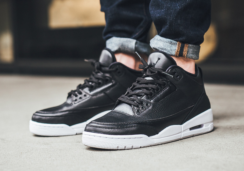 Air Jordan 3 Cyber Monday On Feet Photos 01