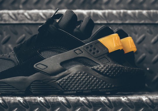 Black And Gold Pair Up On The Nike Air Huarache