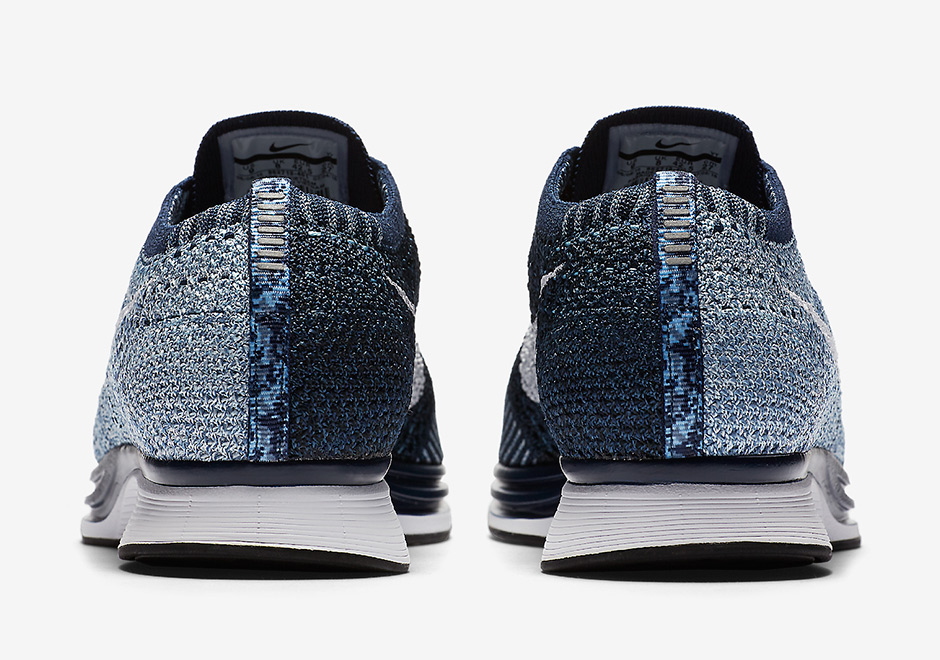 Nike Flyknit Racer Blue Tint 01