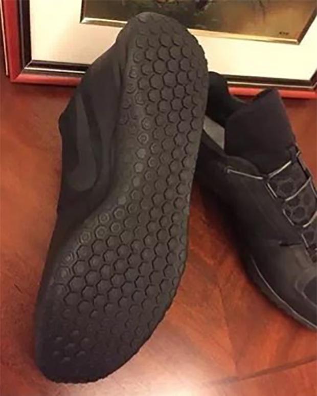 Nike Kobe Ad Triple Black First Look 03