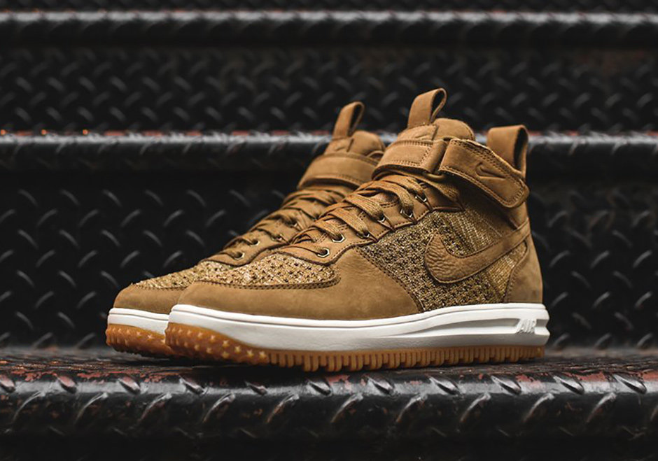 Nike Lunar Force 1 Flyknit Flax Available 02