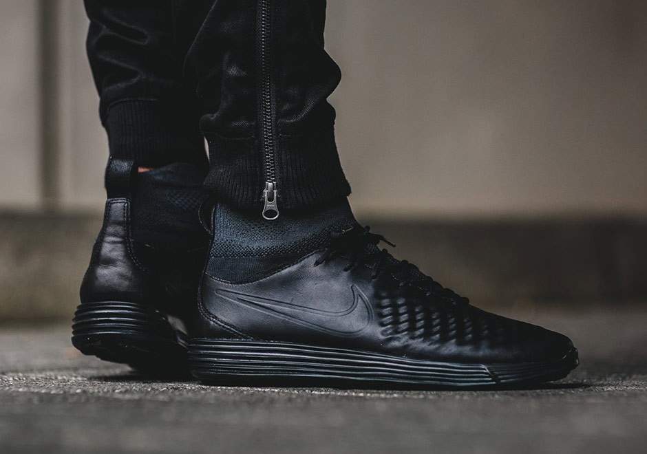 Nike Lunar Magista Ii Flyknit Triple Black 2