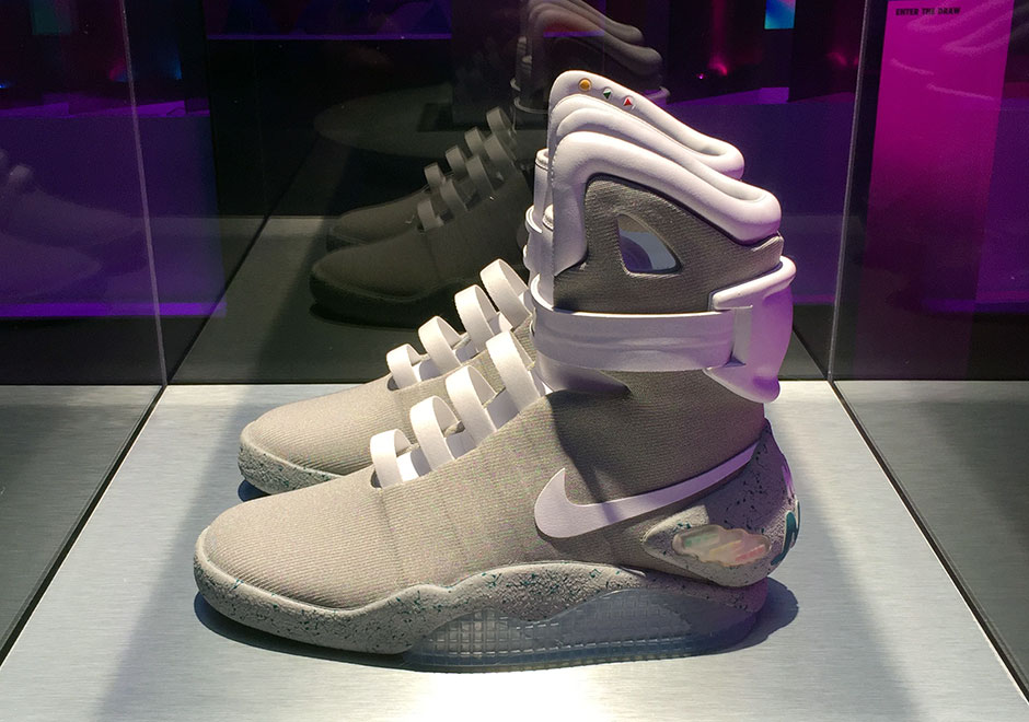 Nike Mag 2016 Power Lacing Version