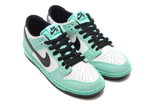 The “Sea Crystal” Dunk Continues The Retro Movement By Nike SB