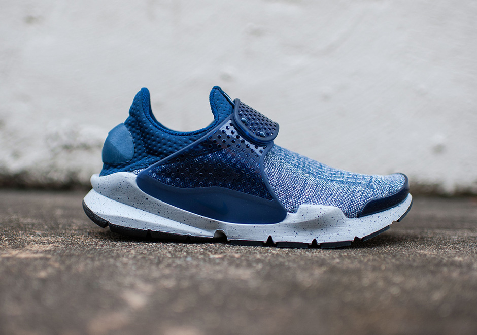 Nike Sock Dart Se Premium Midnight Navy 2