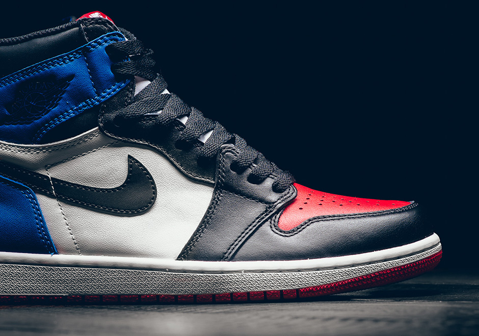 Air Jordan 1 Top 3 Detailed Photos Release Info 07