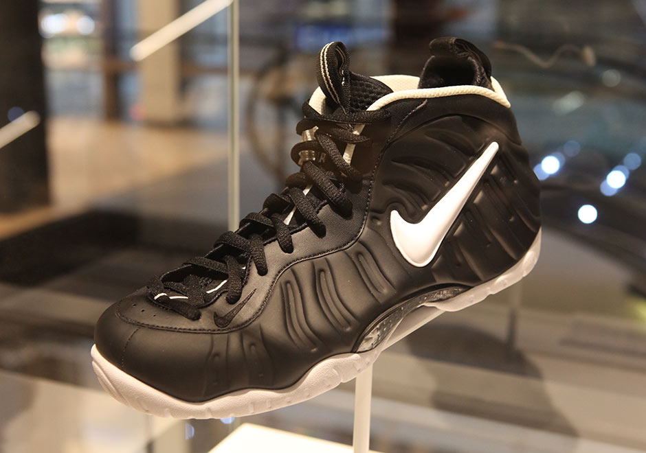 Foamposite Doom Nike Soho