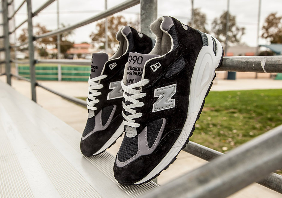 New Balance 990v2 Black Silver 0