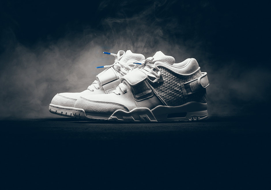 Nike Air Cruz Light Bone 2