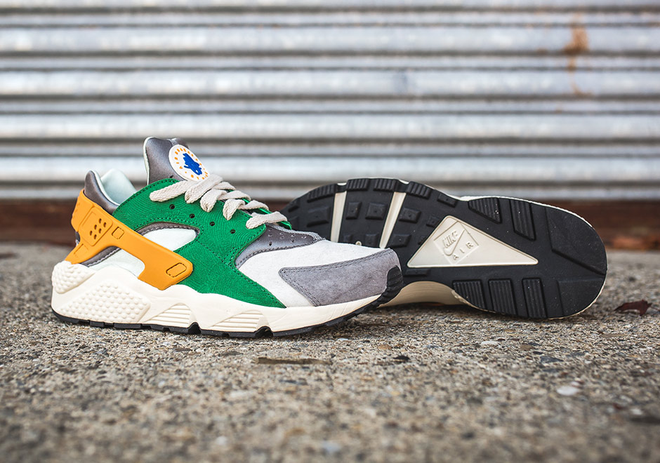 Nike Air Huarache Run Se 852628 300 Pine Green Gold Leaf 3