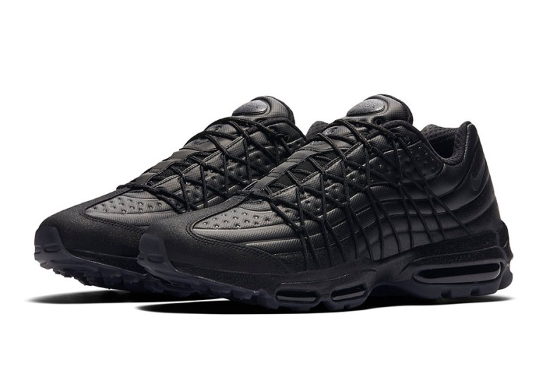 Nike Air Max 95 Ultra Premium SE “Triple Black”