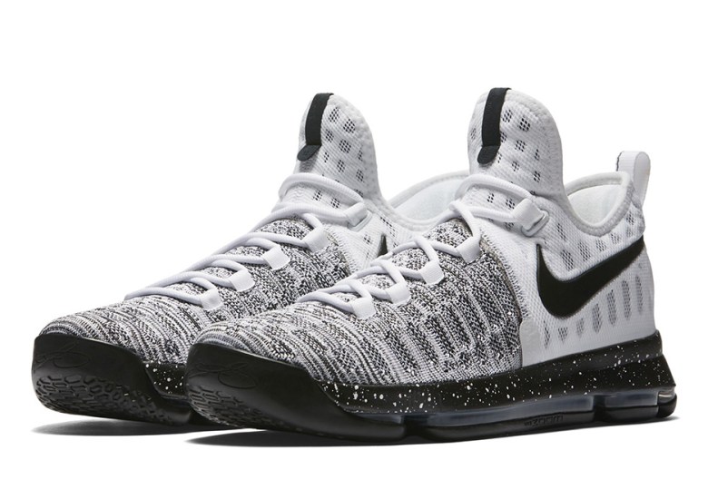 Nike Continues With Colorless KD 9 Releases In “Oreo”