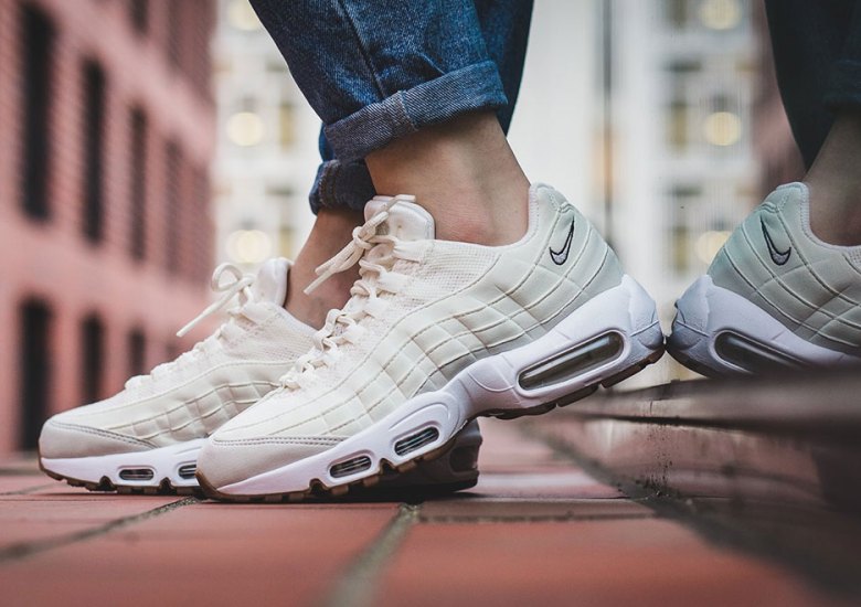 Nike Air Max 95 “Light Bone”