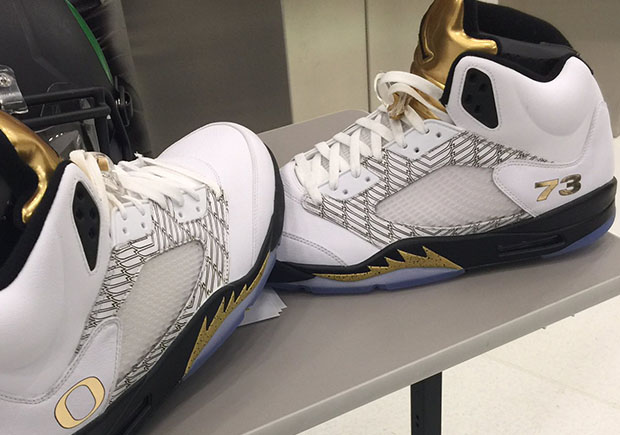 Oregon Football Players Get Their Own PE Version of the Air Jordan 5 "Gold Tongue"