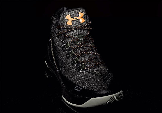 Ua Curry 3 Black Gold