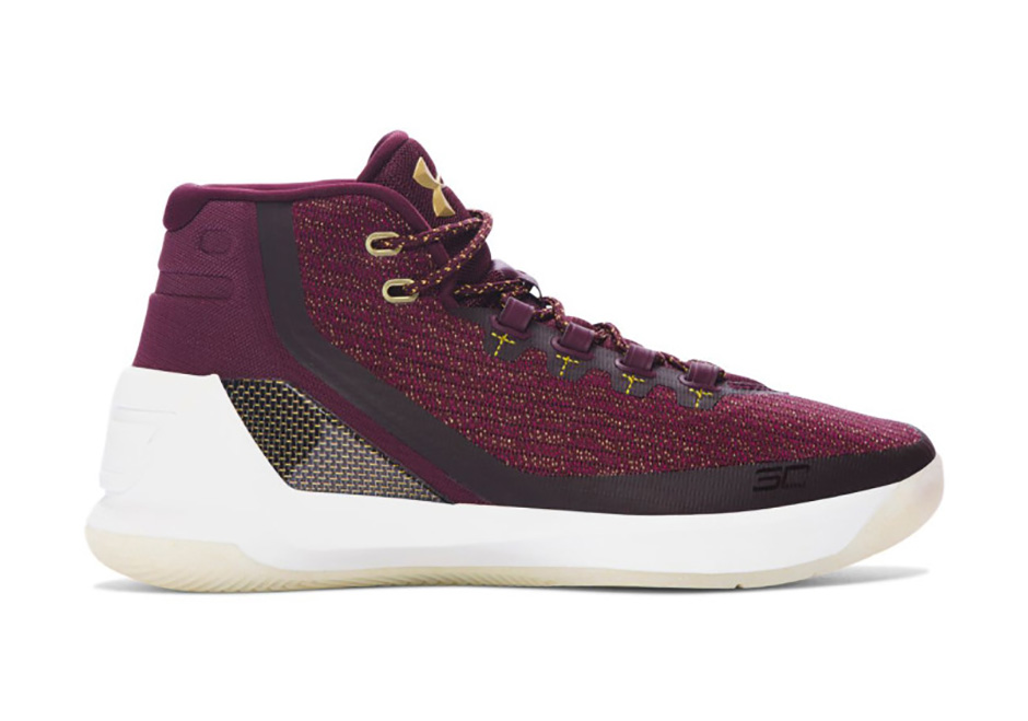 Steph Curry's Christmas Colorway Hints At An NBA Finals Rematch