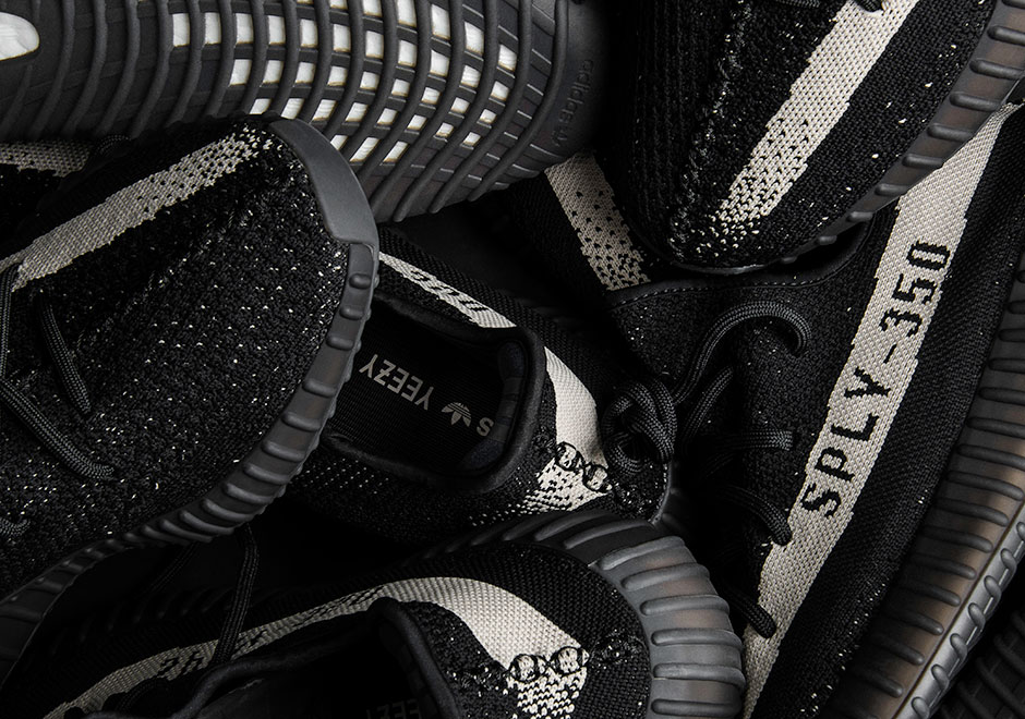 Yeezy Boost 350 V2 Black White