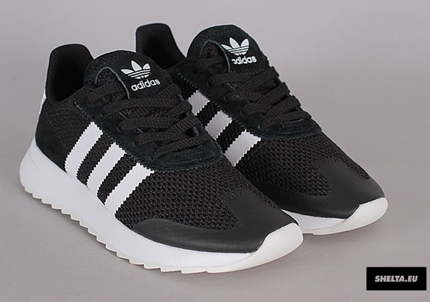 Adidas Originals Womens Flashback Bb5324 Black White 2