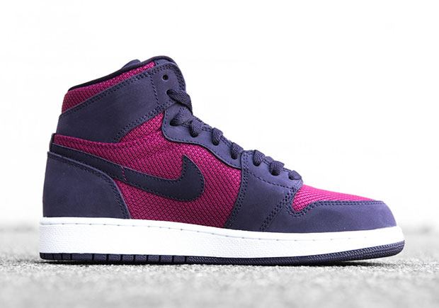 Air Jordan 1 True Berry Girls Release 04