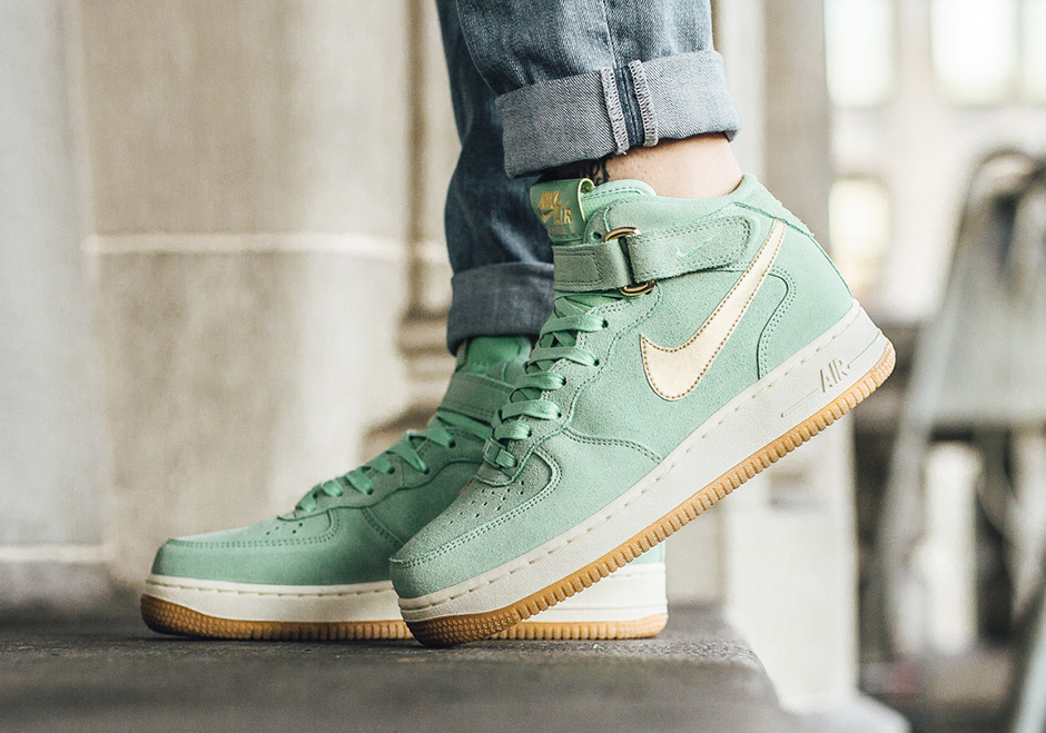 Nike Air Force 1 Mid Enamel Green 03