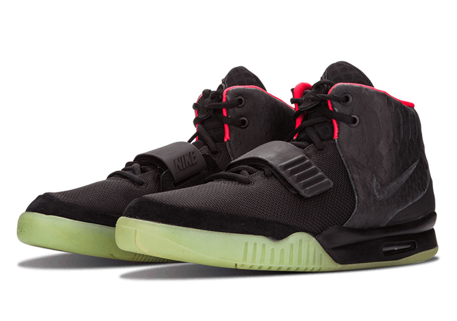 nike-air-yeezy-2-blink-release-date-history