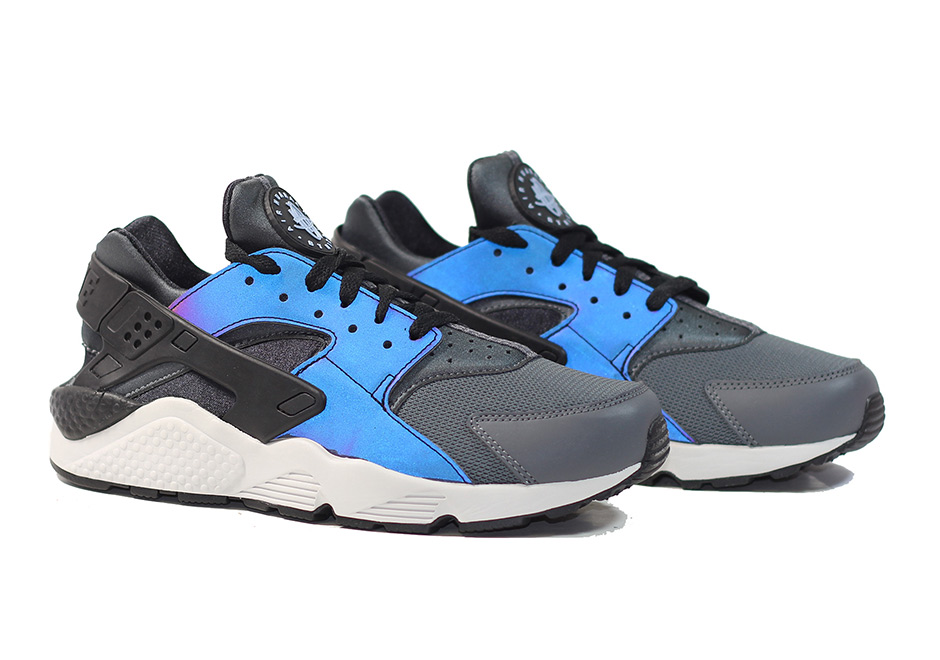 Nike Huarache Black Iridescent 3