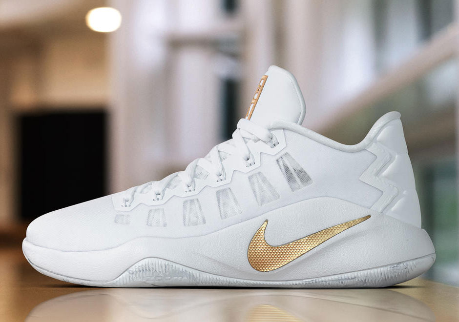 Nike Hyperdunk Low White Gold Christmas 2016