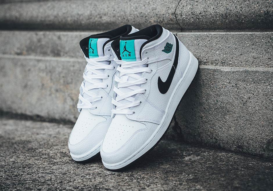 Air Jordan 1 Mid Hyper Jade Kids 01