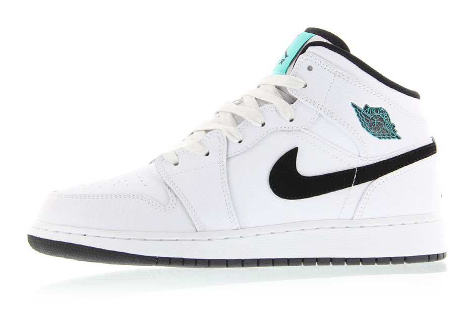 Air Jordan 1 Mid Hyper Jade Kids 02