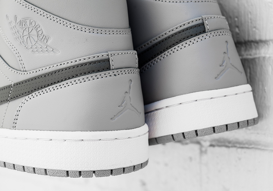 Air Jordan 1 Mid Wolf Grey Cool Grey 06