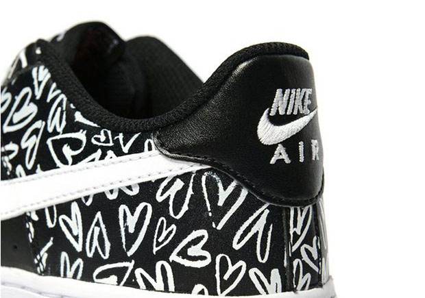 Nike Air Force 1 Kids Hearts 5