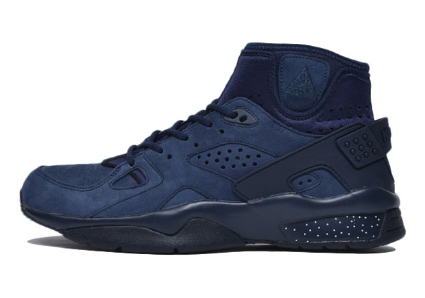 Nike Air Mowabb Tonal Midnight Navy 2