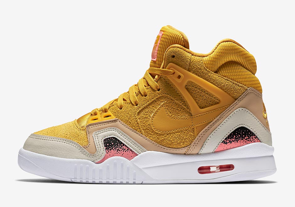 Nike Air Tech Challenge II SE "Gold Dart"