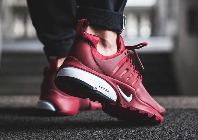 The Nike Presto Utility Returns In “Team Red”