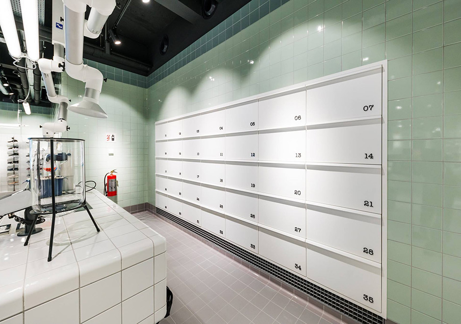 Solebox Amsterdam Chemistry Lab Sneaker Store 5