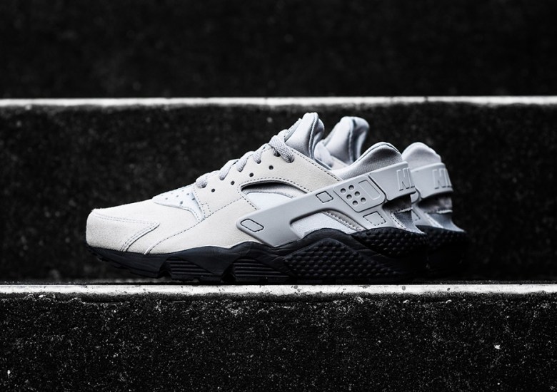 Nike Air Huarache “Matte Silver”