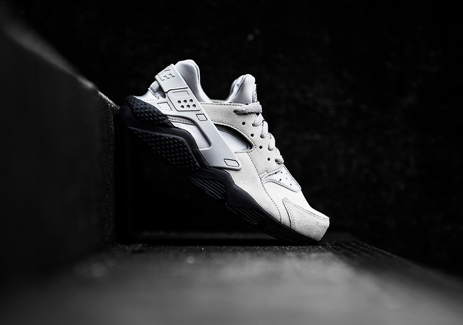 Nike Air Huarache Run Se Premium Matte Silver Black 2