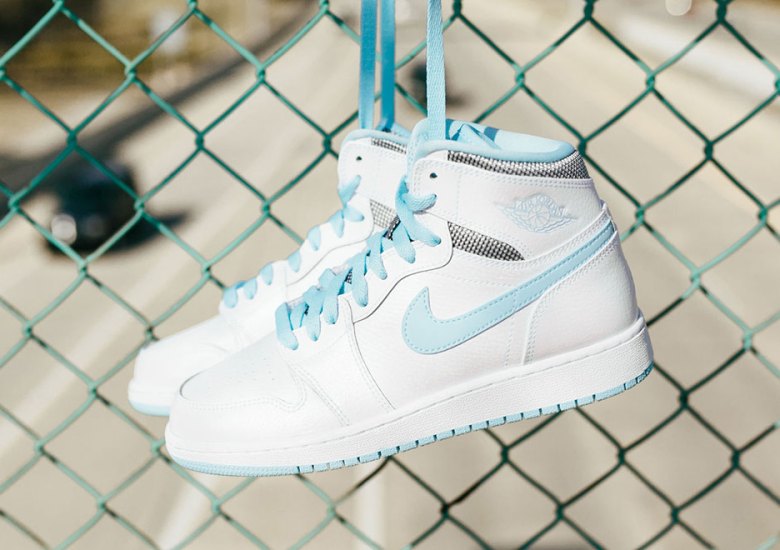 The Air Jordan 1 Appears In “Still Blue” For Kids