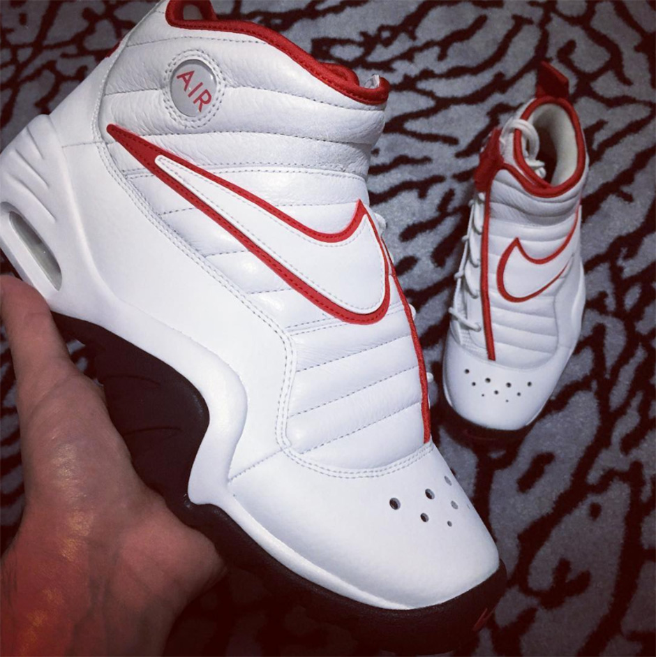 Nike Air Shake Ndestrukt Retro Now Available