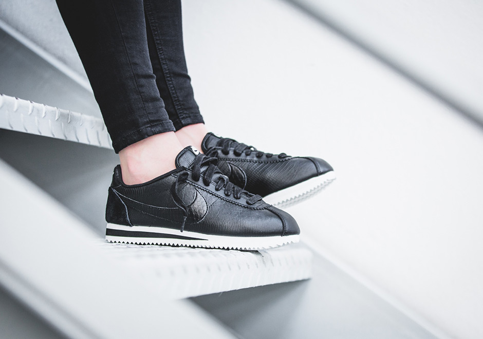 Nike Wmns Lx Black Croc 5