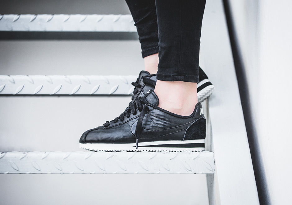 Nike Wmns Lx Black Croc 6