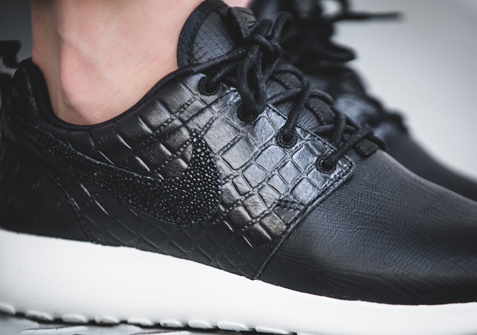 Nike Wmns Lx Black Croc 8