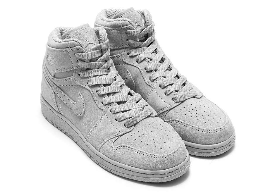 Air Jordan 1 High Wolf Grey 705300 031 1