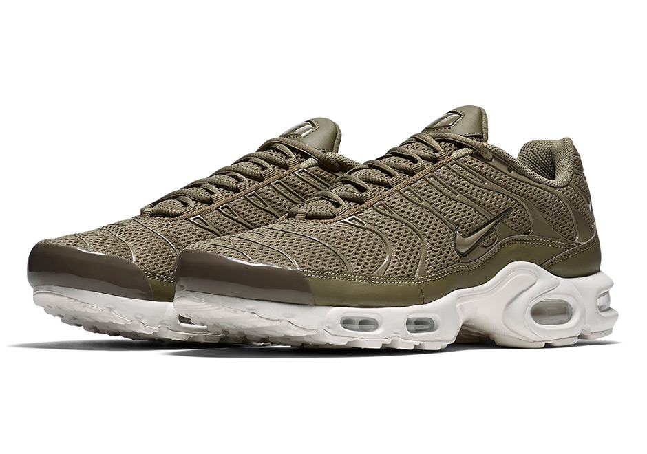 The Nike Air Max Plus Breeze Arrives For Summer