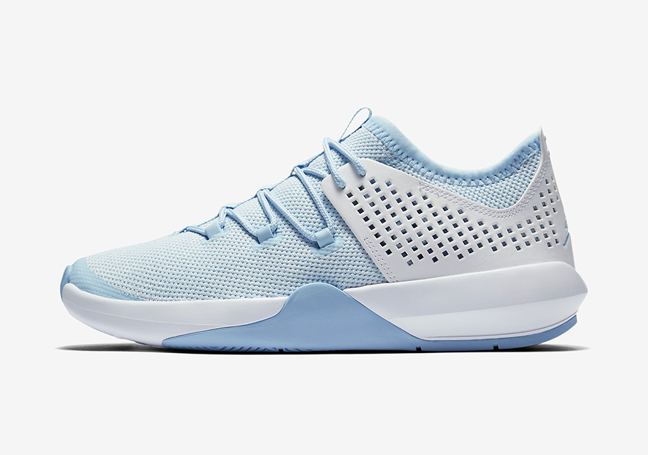 Jordan Express White University Blue 2