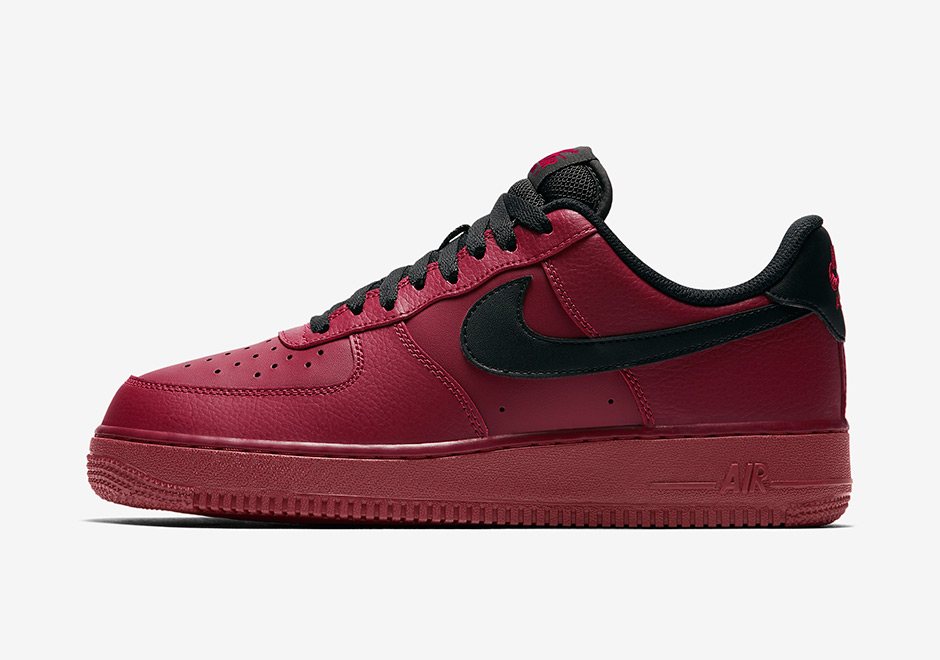 Nike Air Force 1 Low Team Red Black 2