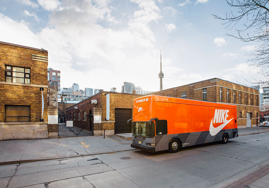 Nike Air Max Bus Toronto Schedule 01